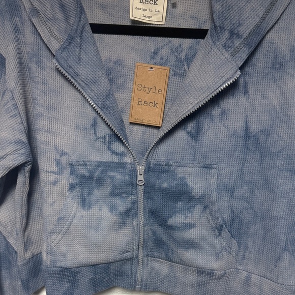 Style Rack Blue Tie-Dye Hoodie - Picture 5 of 9